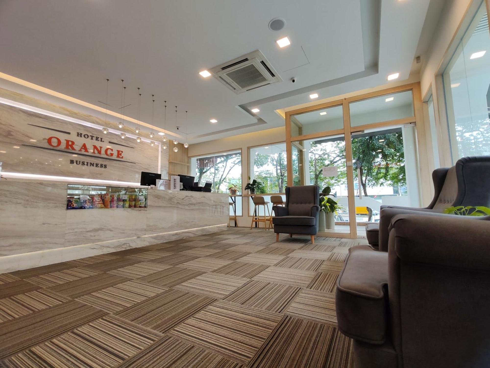 Orange Business Hotel Petaling Jaya Extérieur photo