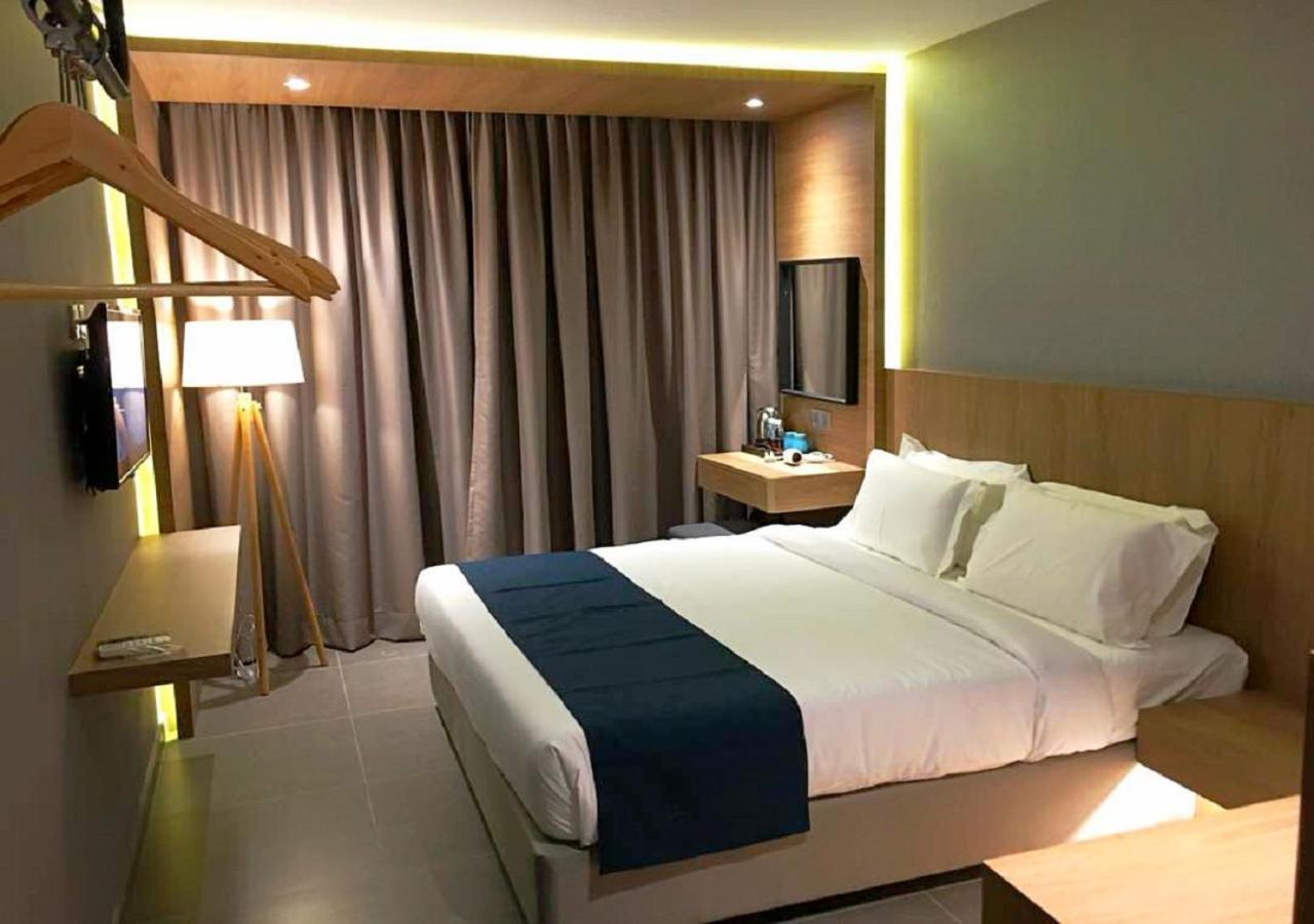 Orange Business Hotel Petaling Jaya Extérieur photo